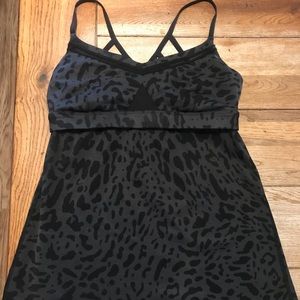 LuLelemon gray leopard tank